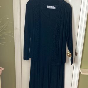 Chicos travelers collection 2 piece dress set.